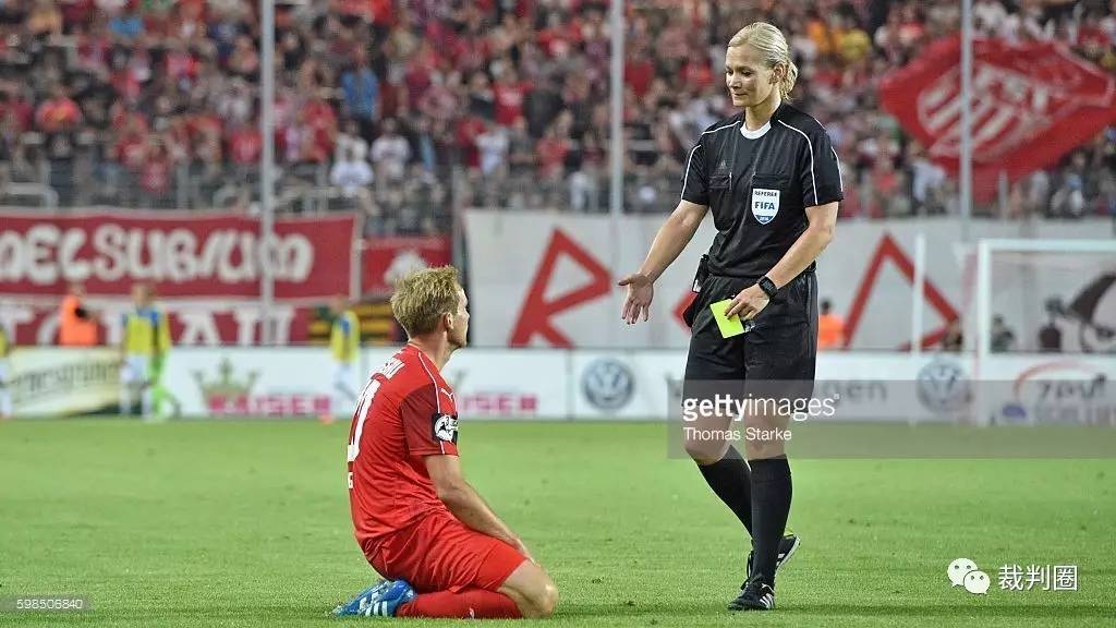 29, 意甲历史首位女性裁判执法德比  