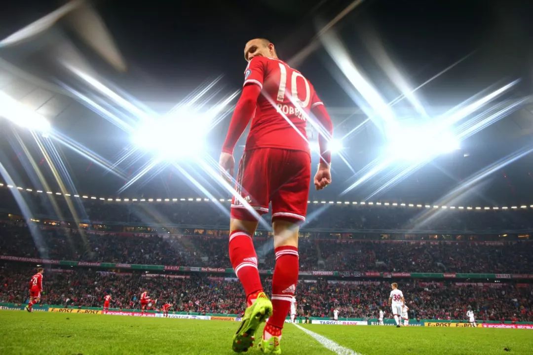  德甲最年轻出场纪录 卡尔斯鲁厄新星闪耀  